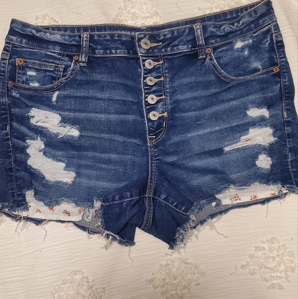 American Eagle Women's High Rise Distressed Denim Shorts